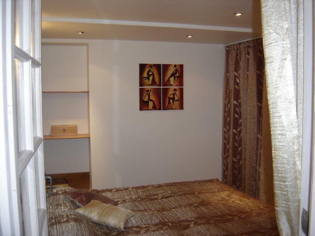 Lodges Du Canal St-Dominique Анси Екстериор снимка