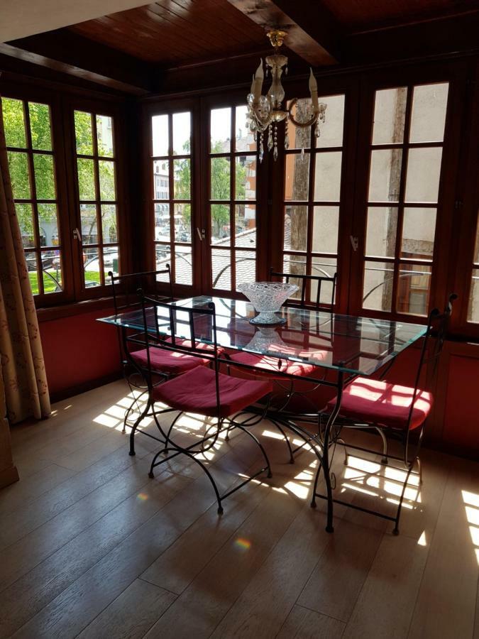 Lodges Du Canal St-Dominique Анси Екстериор снимка